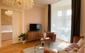 Stupartska Grand Residence